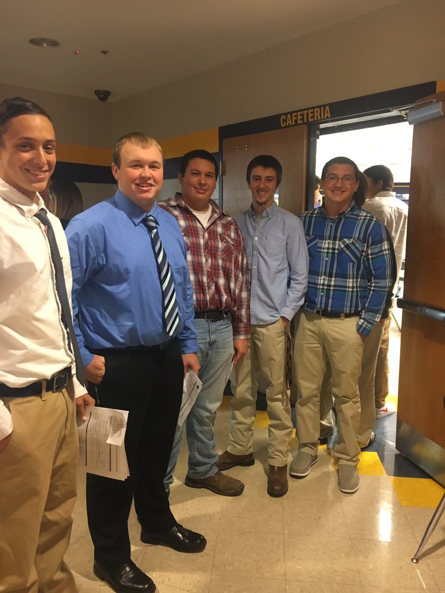 pathwaysbradley's tweet photo. #seniorinterviews @WalkerValleyHS https://t.co/NFbhO81YXk