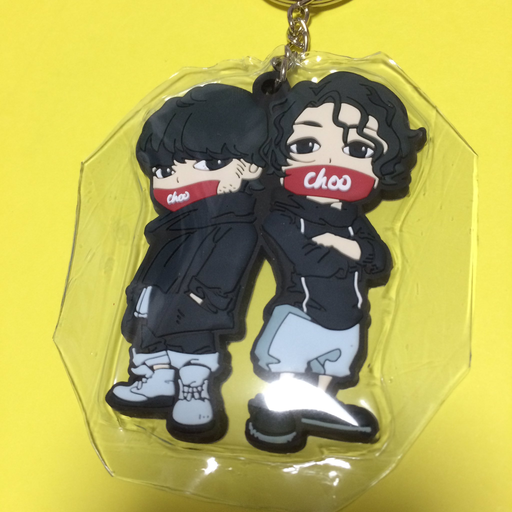 くむる ラバストカバー作り方 ラバストの形にそってアイロンをあて終えたら 2mmほどの接着部を残してハサミでカット ハサミだと切りきれない細かな場所はデザインナイフで削ると綺麗に ライターで炙るのも大丈夫ですが 失敗すると大惨事に