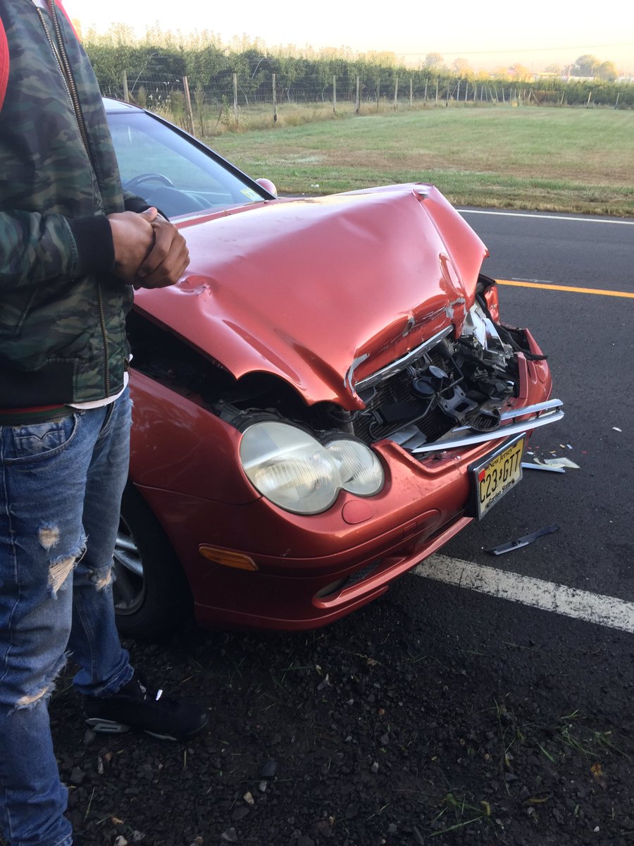 kaylatto_'s tweet photo. my heart is extremely broken right now๐ญ๐๐ but i thank god that i'm okay๐๐พ https://t.co/A09gbLfVgI