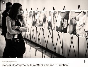 PaoloTurchet's tweet photo. al #Maxxi di #Roma la mostra #Caesar. Selezione tra 55mila foto detenuti siriani vittime di tortura regime di #Assad https://t.co/LjOEemVjK1
