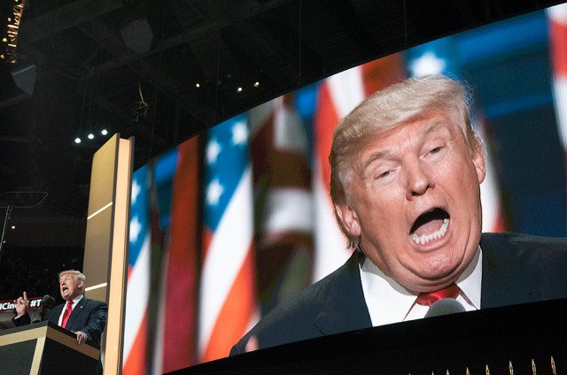 NashvilleScene's tweet photo. In the face of a dangerous demagogue, Tennessee's prominent Republcans have been utterly passive at best
https://t.co/J63XyzLrIC https://t.co/p2IniqHhbf