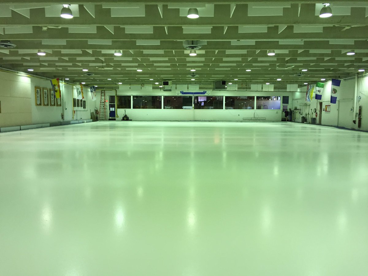 wall2wallice's tweet photo. It's paint day here @The_BCC #white3000 #bringicetolife #install2016 @jeticecurling https://t.co/YrSlLFv7NC