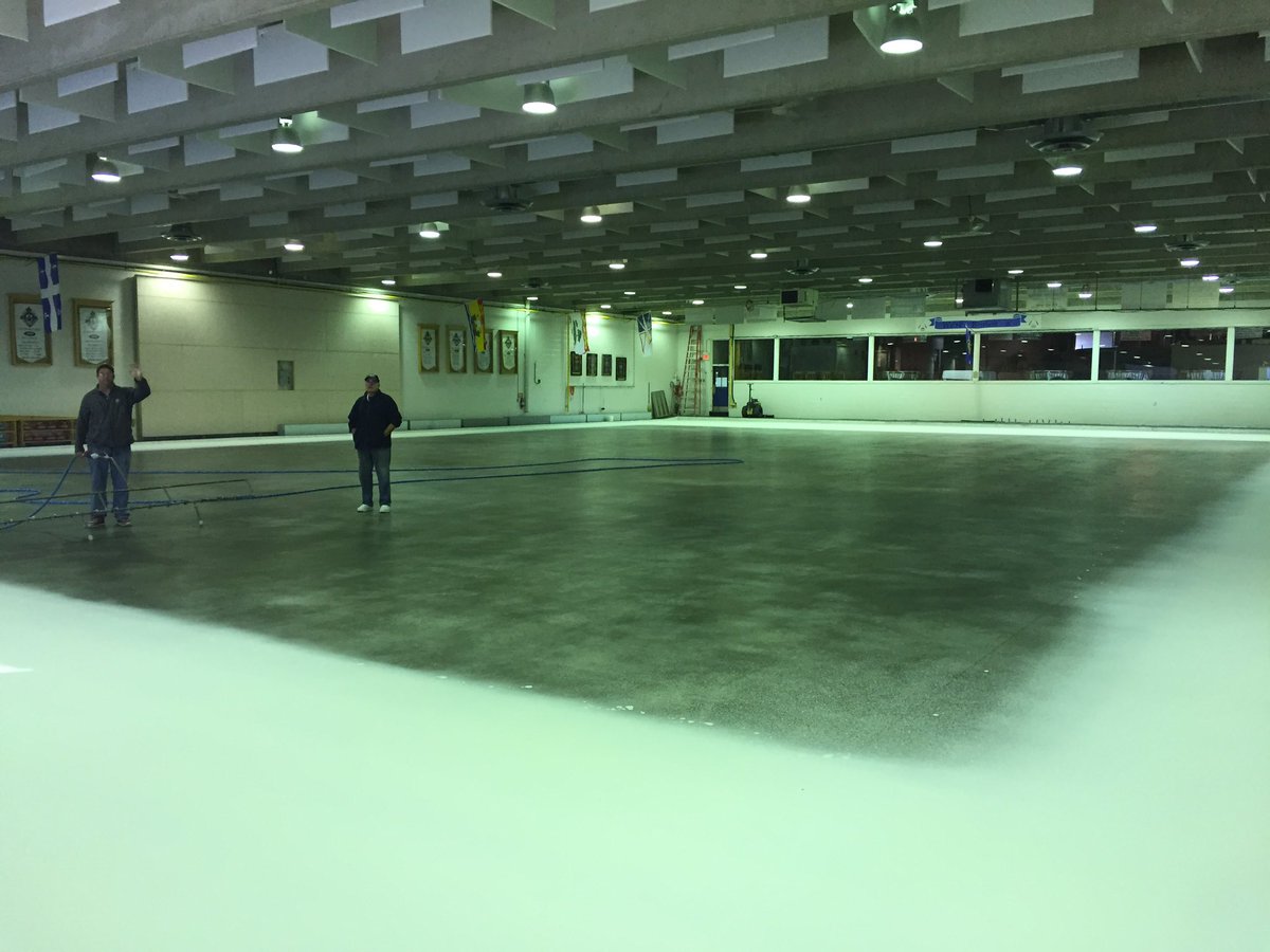wall2wallice's tweet photo. It's paint day here @The_BCC #white3000 #bringicetolife #install2016 @jeticecurling https://t.co/YrSlLFv7NC