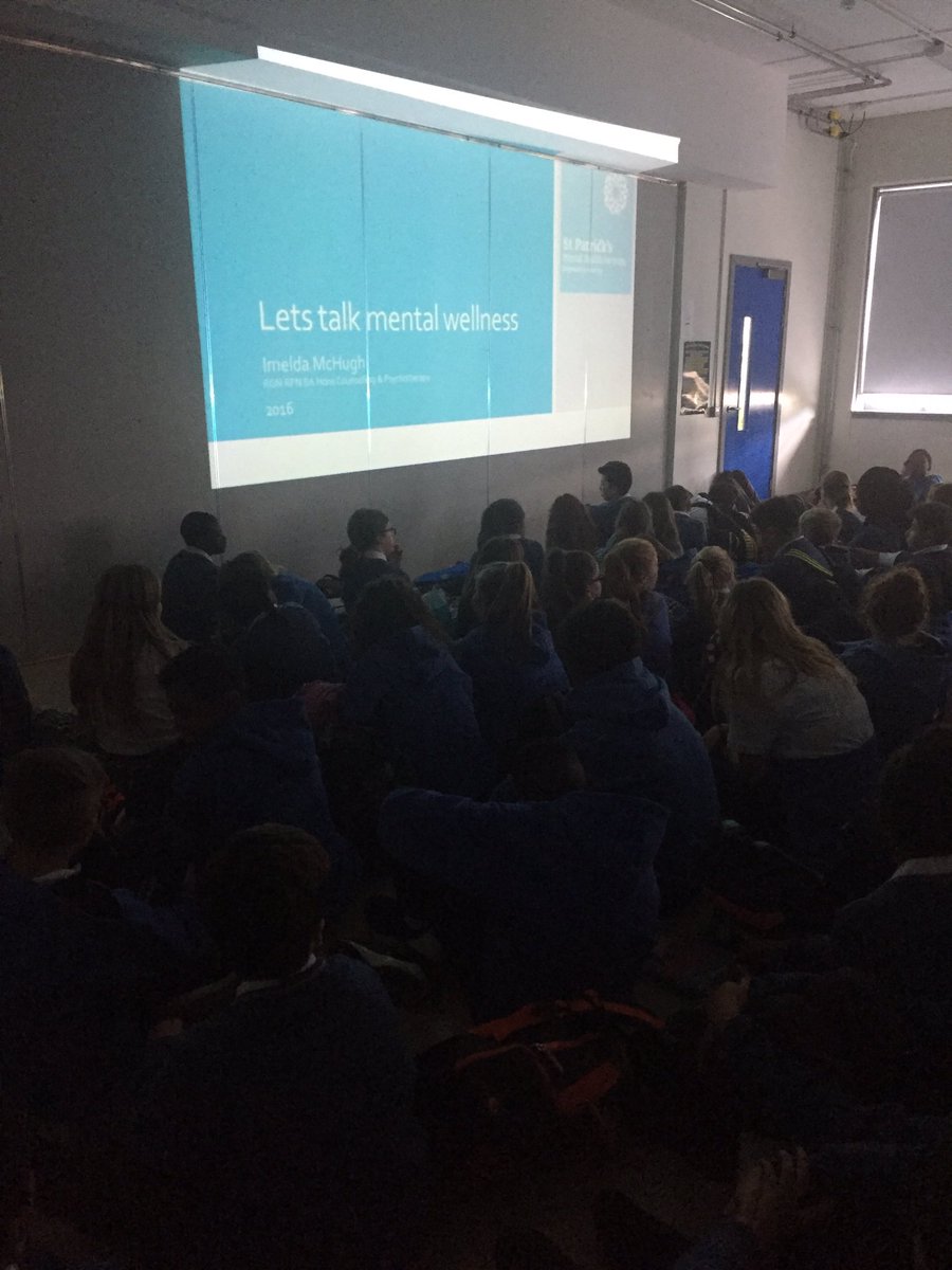 cpsetanta's tweet image. First years getting a talk on mental wellness from @walkinmyshoes #meithealweek