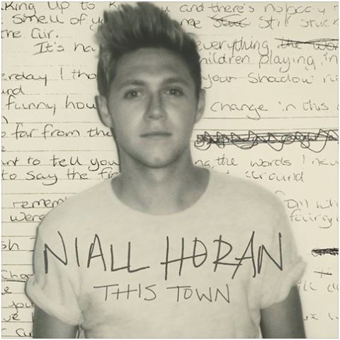 .<a href="/NiallOfficial/">Niall Horan</a>'s debut single 'This Town' is out now. We can't get enough! 🙌🏼 niall.to/thistownTw