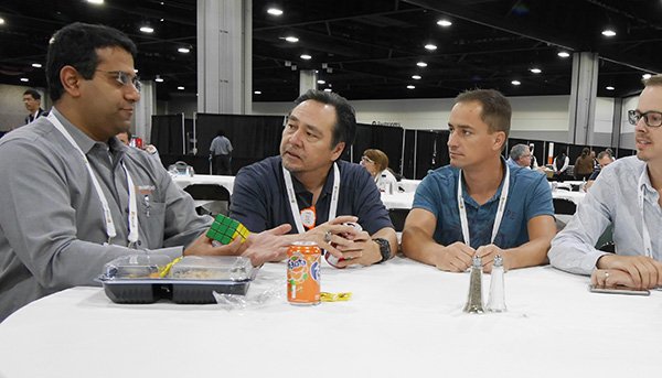 MacawNL's tweet photo. Onze specialisten @Kaivdberg @henkowz @cmolenaar aan het woord 'The quest to stay relevant': https://t.co/LRkxpAYL1P #MSIgnite https://t.co/eoYdkZmLFK