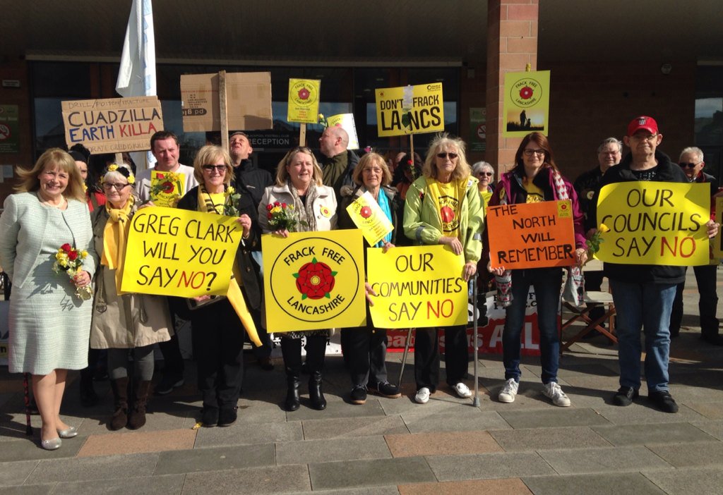 frackfreelancs's tweet photo. #WeSaidNo &amp; this Government doesn't give a damn

RT if you stand with us &amp; other communities in UK to stop fracking! https://t.co/jejmJaSFf1