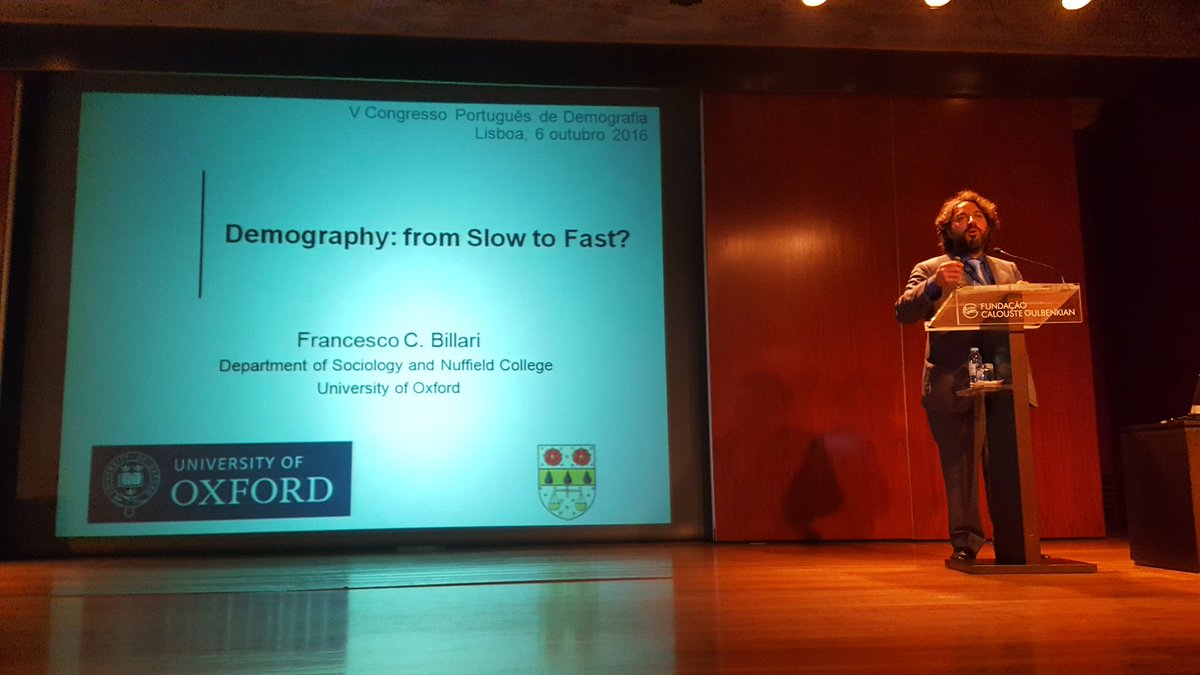 Demografia_CSIC's tweet photo. Francesco Billari @FCBillari at #APD2016 #Lisbon Conference of the Portuguese Association of #Demography
#Demography from Slow to Fast? https://t.co/fzaJnmtAlF
