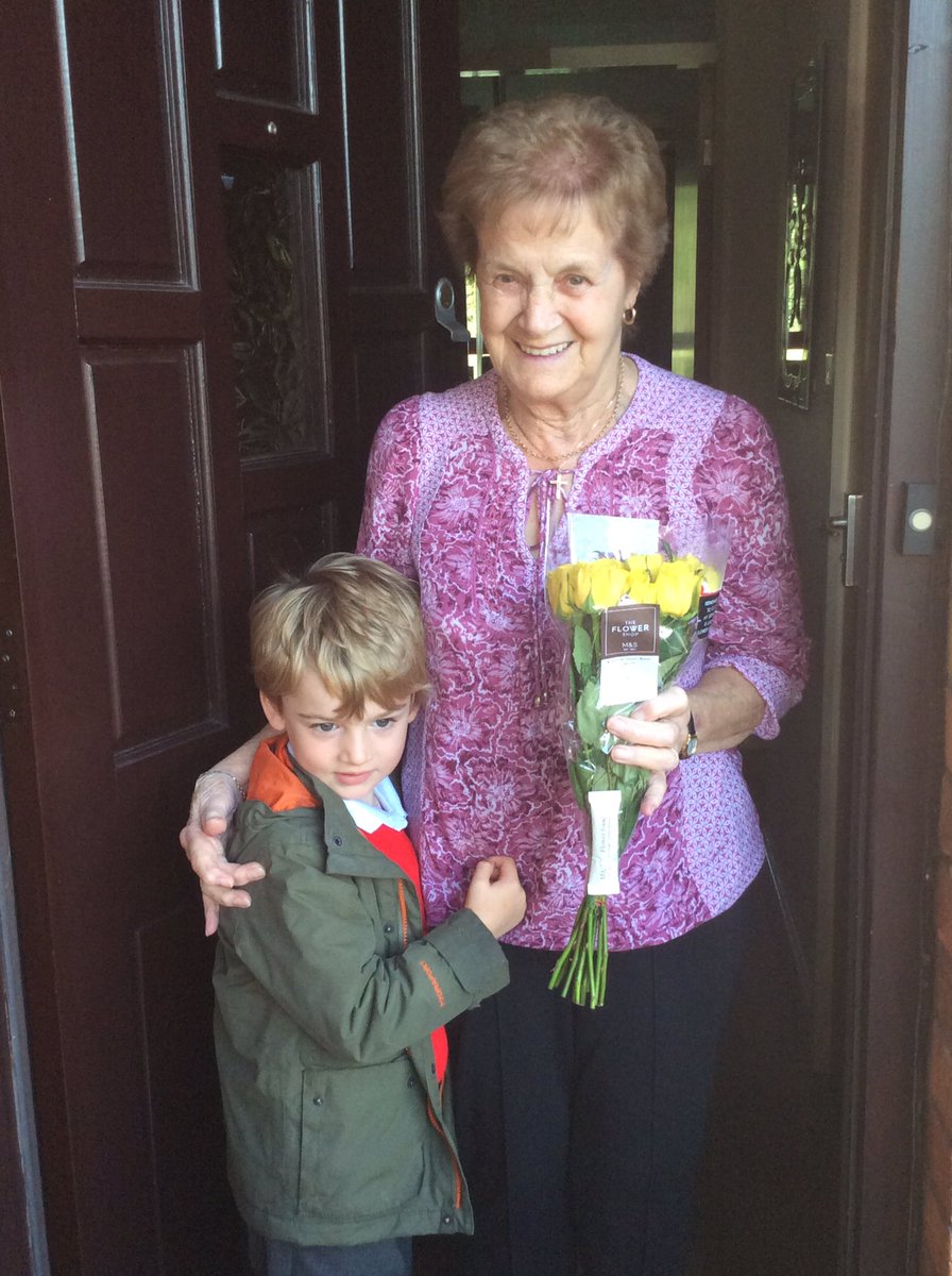 Delivering flowers to Frenchwood Court. We got lots of smiles and a few (happy) tears from the residents 💐