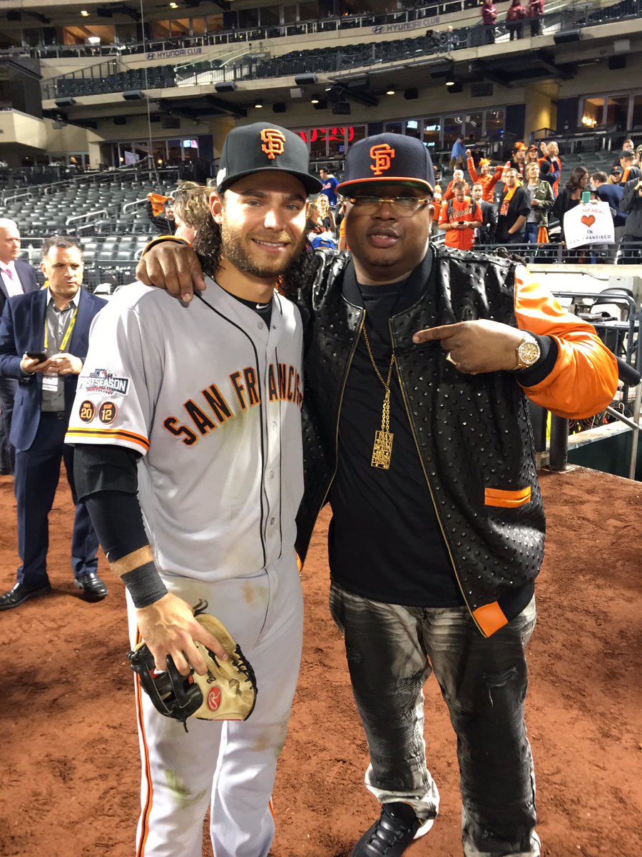 E40 tweet picture