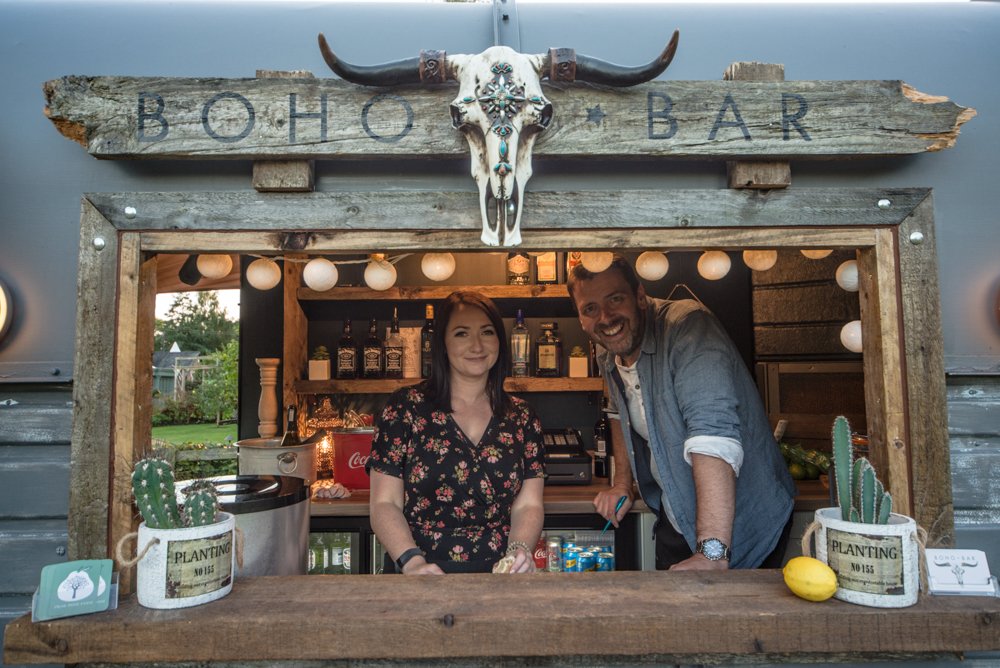 Are you looking for a #quirky #mobilebar for your #wedding? Let me introduce you to BOHO BAR! :-) #Macchour #weddinghour #cheshire #wedchat