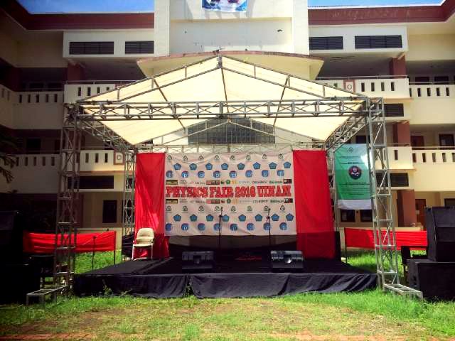 ahdillahhh's tweet photo. PHYSICS FAIR 2016 UINAM.
#streetentertainment #streetevent #streetproduction #streetsoundsystem #streetmakassar https://t.co/i8H9q3i6To