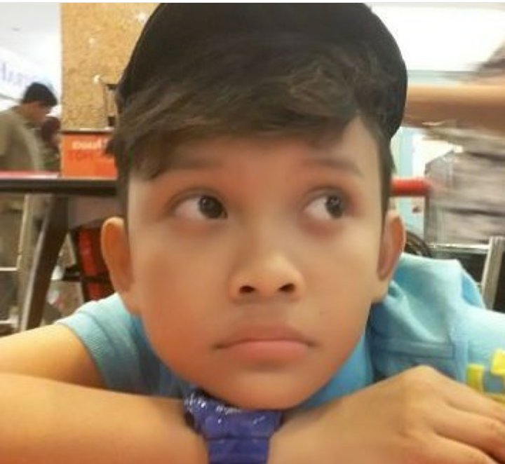 adeksondra2's tweet photo. @JojoIdolJr  ttp semangat idolaku 😂.. Kita semua ttp di belakangMu.
#jofrenityPdg
#jfr https://t.co/9X2PXD8PZU