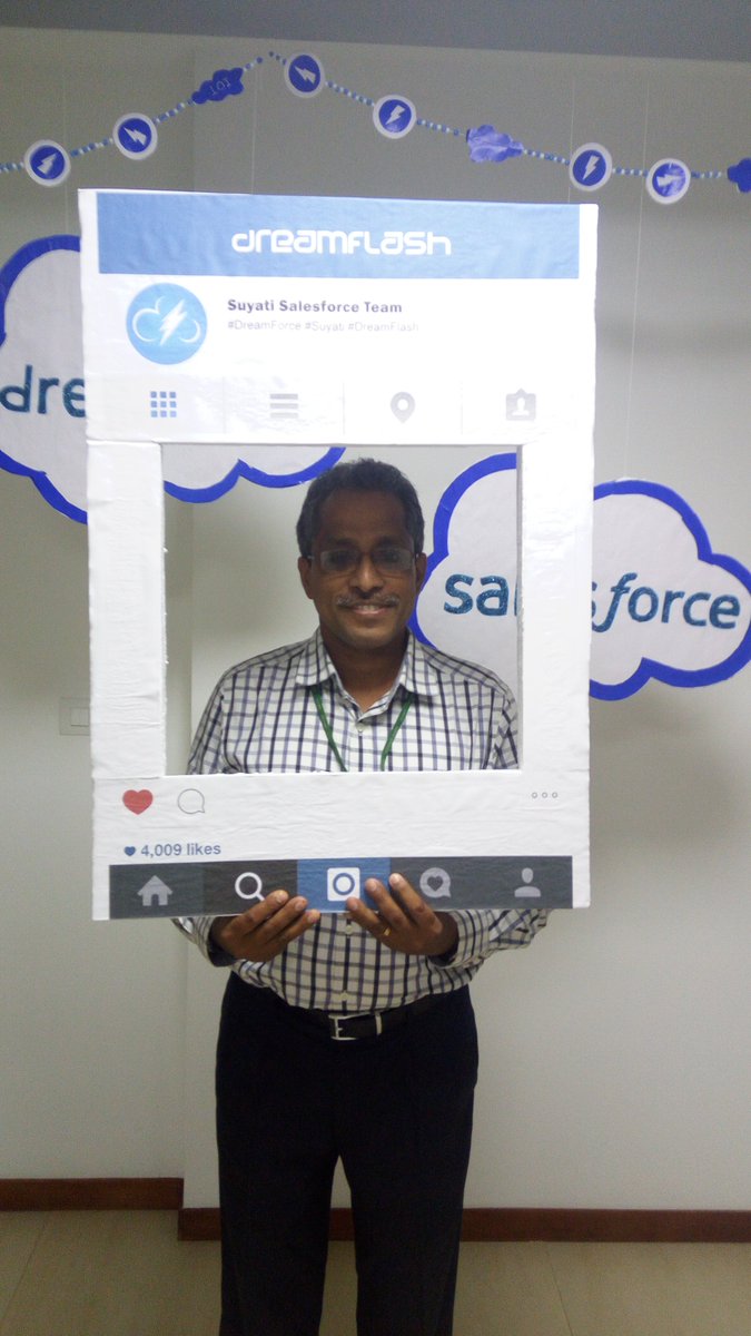 sytdreamflash's tweet photo. #dreamflash @suyatitech #photobooth #DF16 #Salesforce https://t.co/3UyuQTt4q1