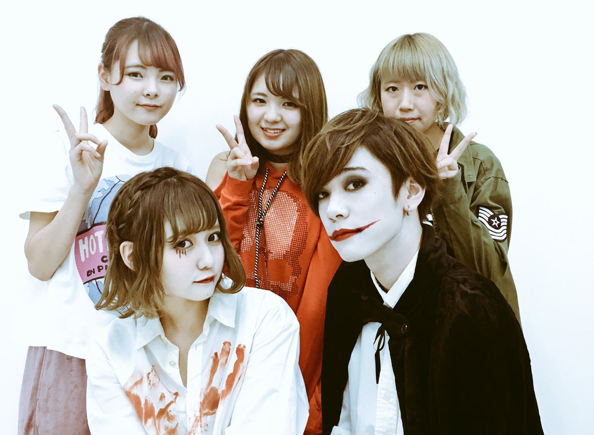 belle_harajuku's tweet photo. WEGO×ベルエポック
今年も店頭で
ハロウィンメイク🎃やります！
今年はなーんと規模を拡大して
全国のベルエポックでコラボ
札幌、福岡、イクスピアリ店でも
開催します！
今日はポスターの撮影！今年はのあてぃんと内藤秀一郎くんがイメージモデルです！メイクは在校生が担当！ https://t.co/o1Wixujkcn