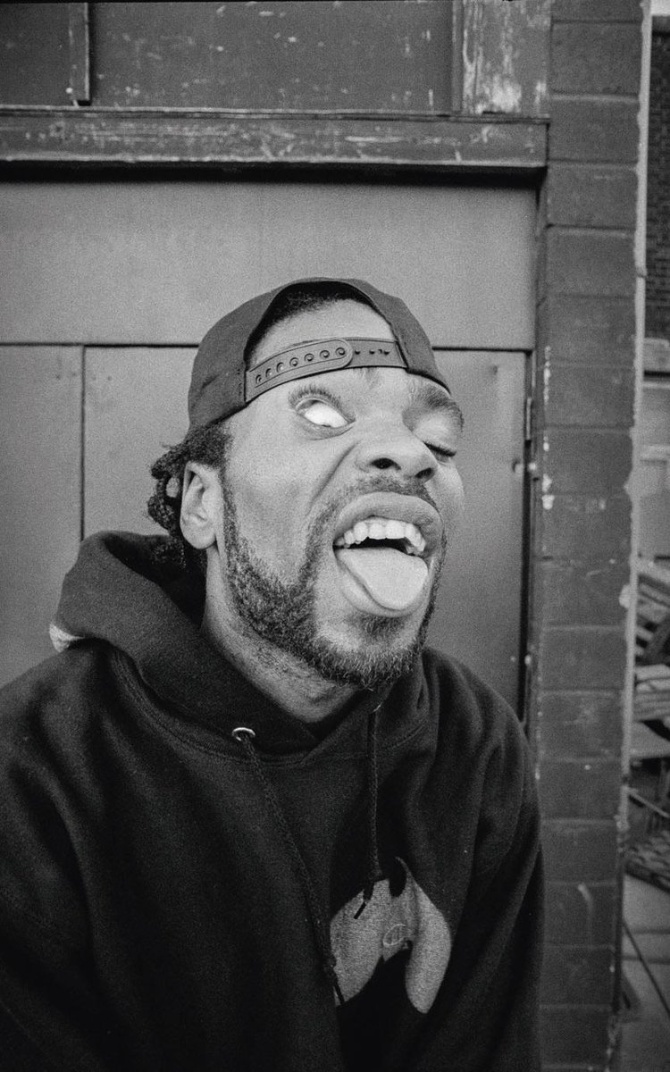 i_D's tweet image. Discover unseen images of Biggie, Public Enemy, Wu-Tang and more in @DJSemtex's brilliant new book: bit.ly/2duFW9P