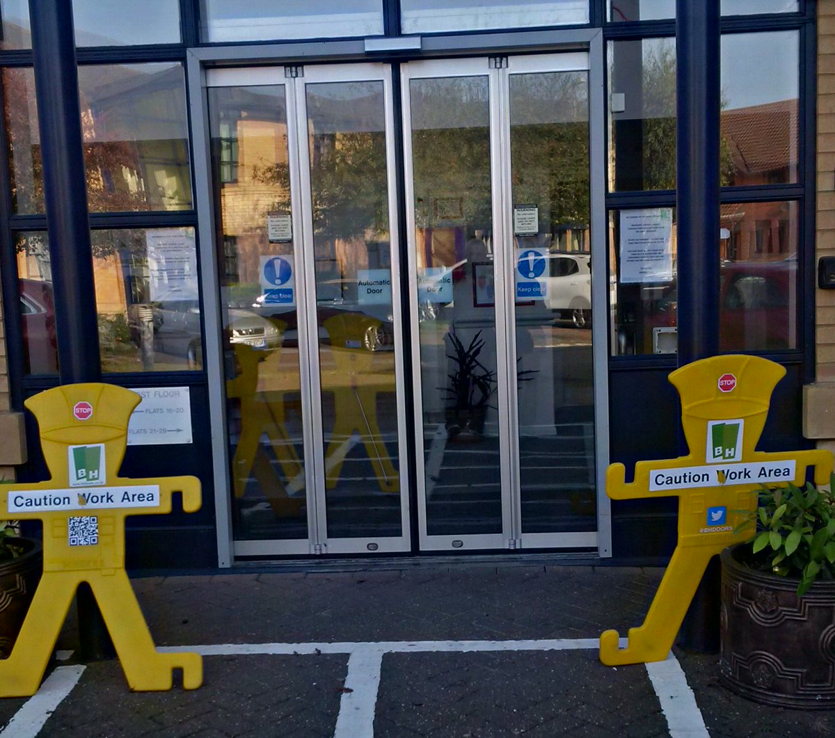 BHDoors's tweet photo. Today starting automatic door servicing for SOHA on a #recorduk folding door https://t.co/G36M484nzz