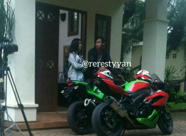 Ramon,ekhhh bentar dehhh itu motor Raya yg baru yahhh ???