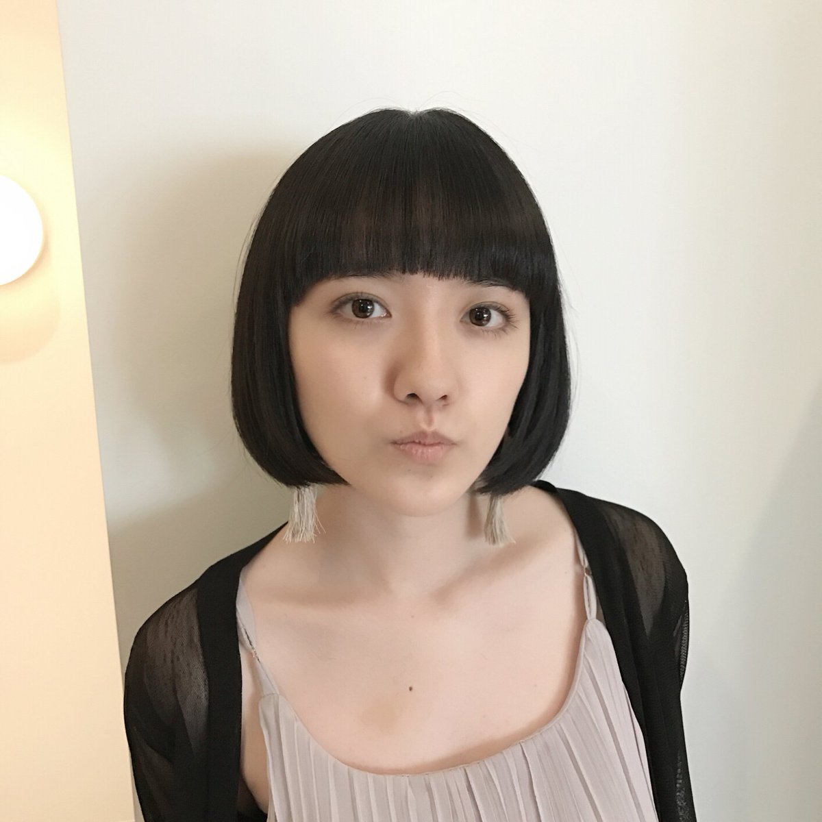 内田聡一郎 Twitterren 今日は女優の小島藤子ちゃんが来店 伸びてた髪もすっきりとボブに やっぱり秋は厚みのあるクラシックなボブが可愛いですね