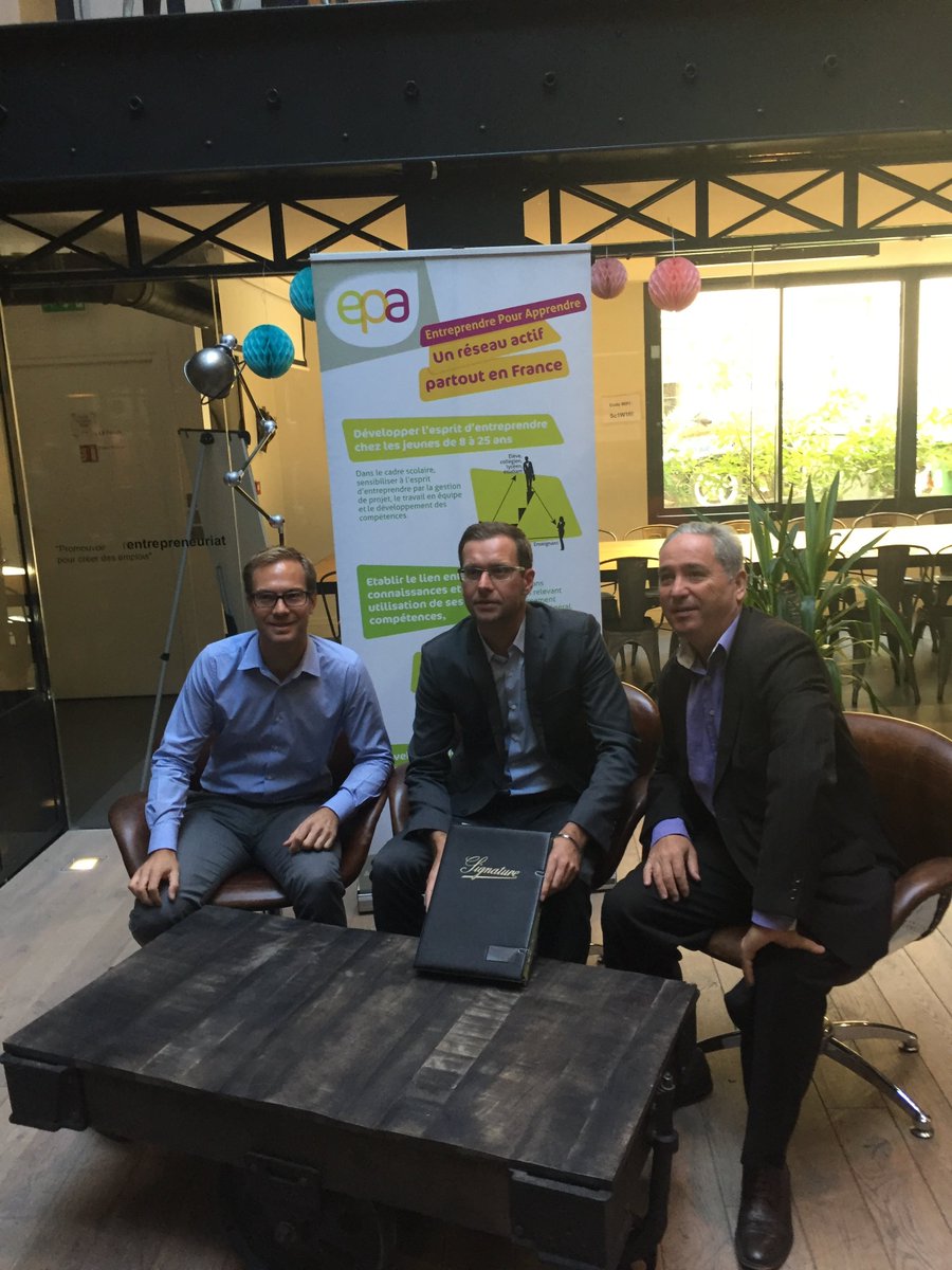 epafrance's tweet photo. nouveau #partenariat pr développer la #minientreprise dans les #collèges et #lycées de #France avec #Amphitea cc @AG2RLAMONDIALEc https://t.co/XrNgs9TPwY