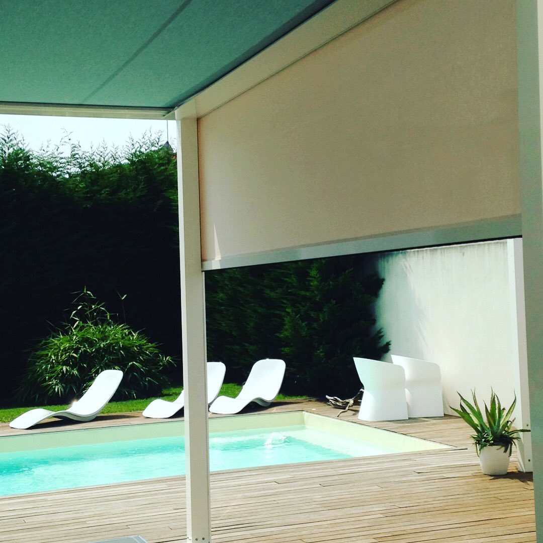 tendeonline's tweet photo. Una nuova dimensione #cubola #tol #tendeonline #piscina #lettini https://t.co/rAqZCiKAma