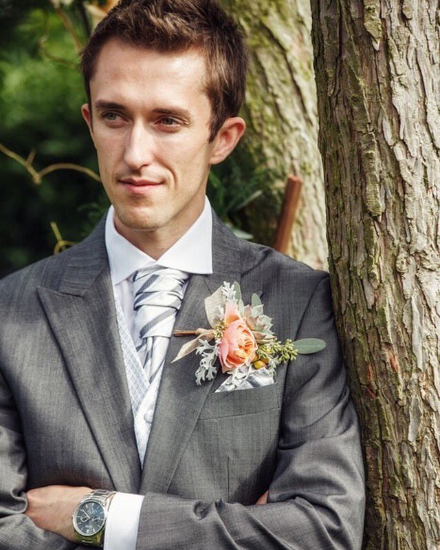 DGreyModel's tweet photo. Had some amazing pictures back from a styled shoot organised by the wedding house. Photography by ElenStudioPhoto #fashion #suit #wedding https://t.co/IFp5ZCMzMY