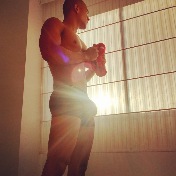 6:00 am y el sol con que amanece Bogot&aacute;!  Listos para el d&iacute;a 3 de grabaci&oacute;n  🎬🎞🎞🎥 https://t.co/kgjJQ<a href="/tag/cirilo"class="tags"><span>#cirilo</span></a>