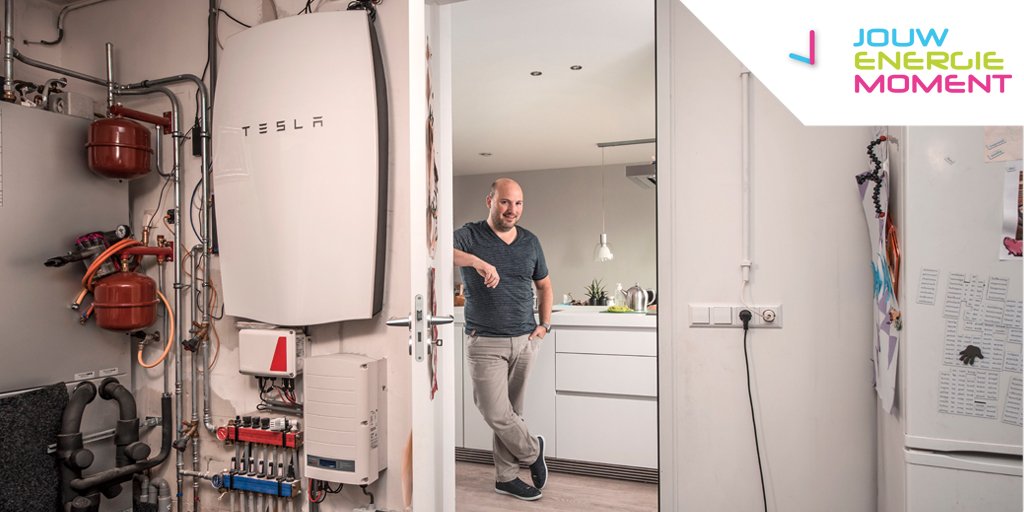 Enexis's tweet image. Eerste Tesla #thuisaccu geplaatst #JouwEnergieMoment: enex.is/2dN6pty @SenfalNL @Fudura @technolotionbv @TNO_nieuws @shifftenergy