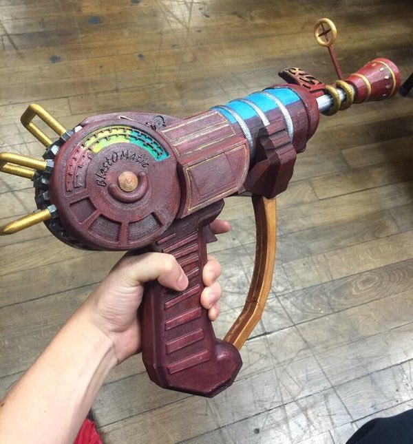 CauseWereGuys's tweet photo. let a clown try and run up on me 🔫 https://t.co/FDIHgGrFkC