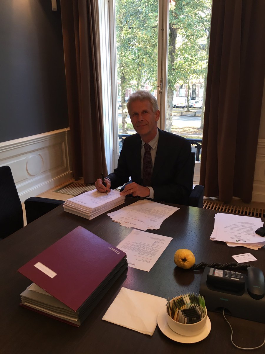 Mooie dag vandaag 510 nieuwe Vrienden en Vriendinnen met een persoonlijke brief verwelkomen: ook zo'n brief krijgen? oranjefonds.nl/vriendworden