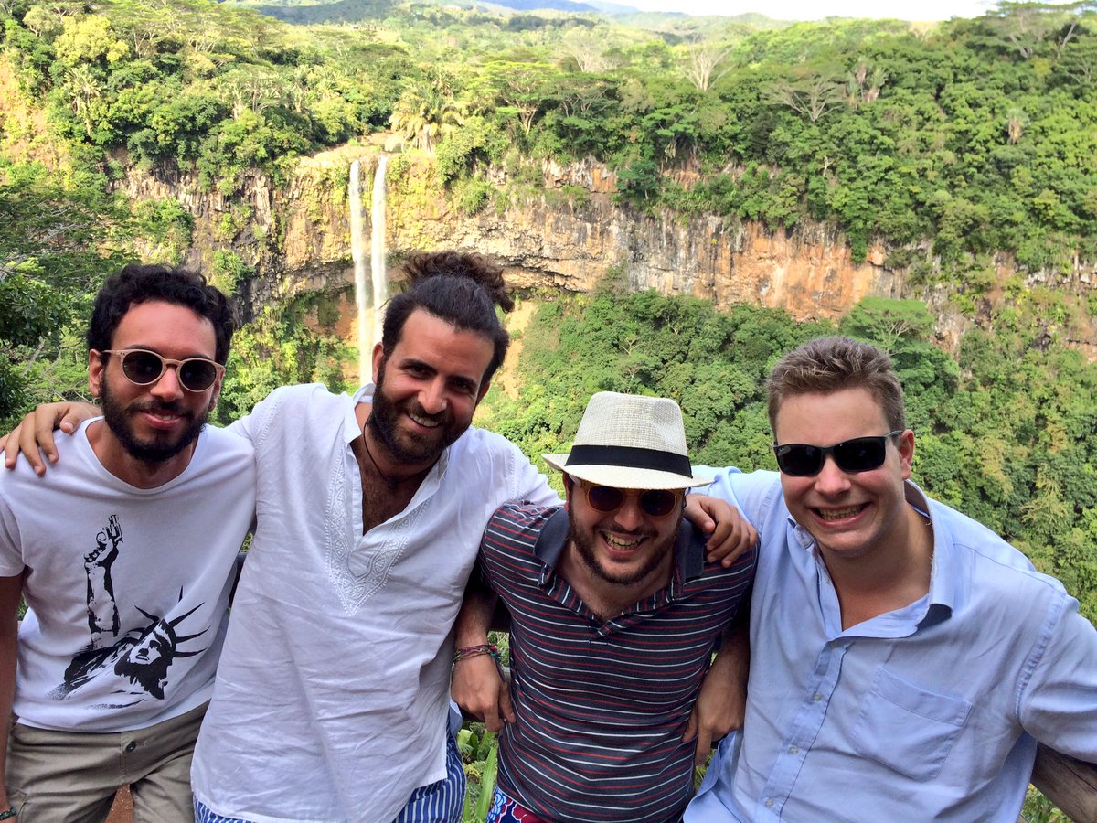 GlobalShapersTo's tweet photo. The Italian delegation is getting ready for #shapeafrica2016! #Mauritius #shapeforafrica @globalshapers https://t.co/0nvsAR6RgO