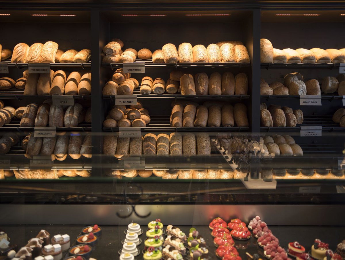 pvdconcept's tweet photo. New Project!
@manusbrasschaat 
#whitelineslotIN #bakery #retail #interiordesign 
See the full project: 
https://t.co/7JJziUccej https://t.co/19PlRHZ284