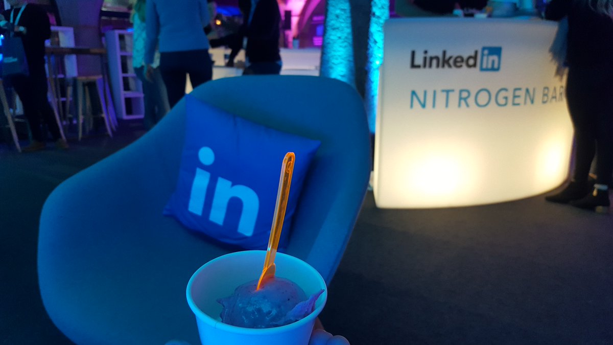 LullyDrop's tweet photo. Intriguing raspberry sorbet mojito sorbet from @LinkedIn @FestofMarketing #lullydrop #fom2016 https://t.co/WG64pDsMB5