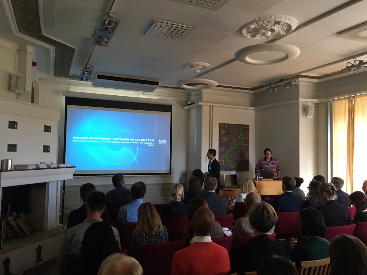 SasOskar's tweet photo. ...and we are live! Mikael introducerar analysens bästa vän Mathias i analysspåret. Fullsatt och lite till! #sasx https://t.co/AKNvfHzBy9