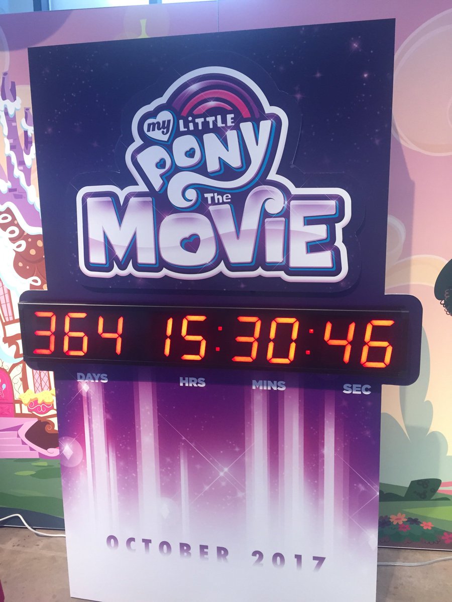 MMeghanMcCarthy's tweet photo. 1 year out!  Should we be freaking out yet @goldenrusset ? https://t.co/6IYatOEcOu