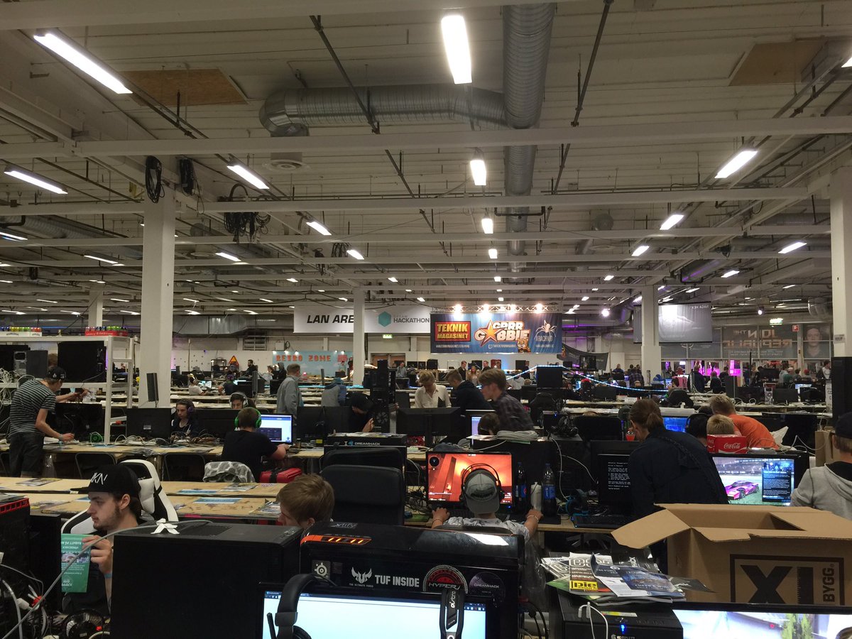 maddeyl's tweet photo. Saknar #DHS16 https://t.co/1byOUTqyup