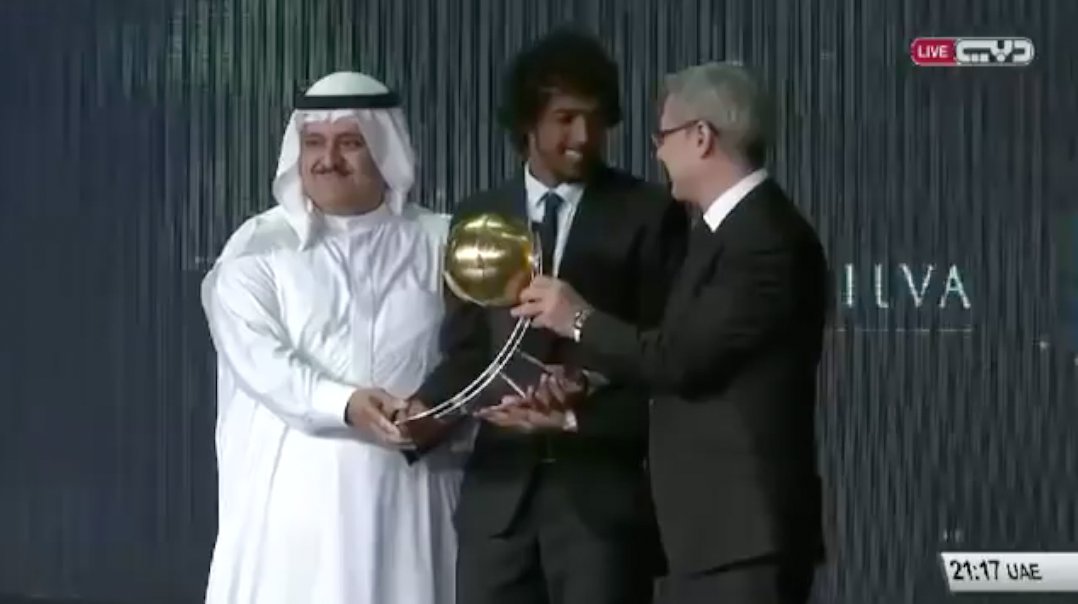 Thunayyan16's tweet photo. بداية ويك أند سعيدة للجميع وكل التوفيق للمنتخب يارب،
فيديو اليوم
- تغير الحال.
- يستاهل بعد الجهد.
- لاعب في الكويت.
https://t.co/RsYdvYmP0c https://t.co/FRNTLcNEAd