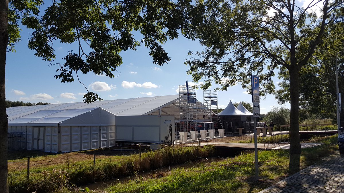 Zomaar een weiland in Diemen... <a href="/ScholteRobin/">Robin Scholte</a> en SVE team veel succes de aankomende dagen!