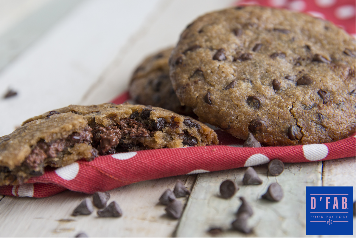 dfabfoodfactory's tweet photo. ¡Ahora también en Santiago! ❤️ Dulce galletón de elaboración propia con exquisitos chips de chocolate 🍪 ¡Te esperamos! https://t.co/OIV9tcxgfp