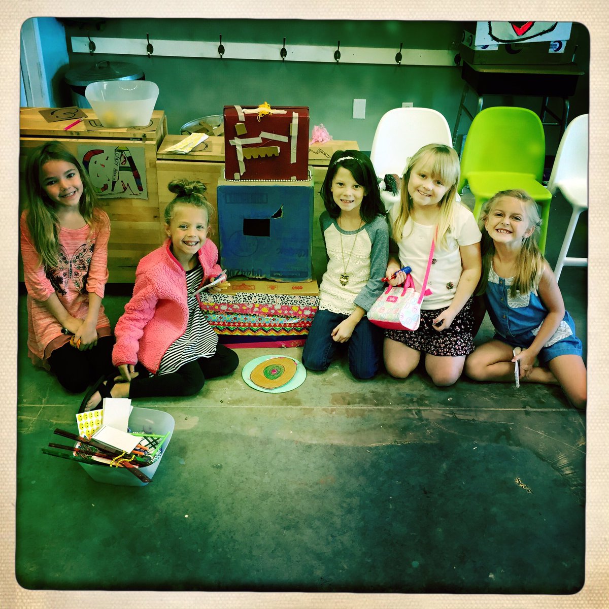 MrsHannah_LPS's tweet photo. 2nd Green enjoyed their Fall Festival in #LPSengineering ! https://t.co/xK3YIRrhOt