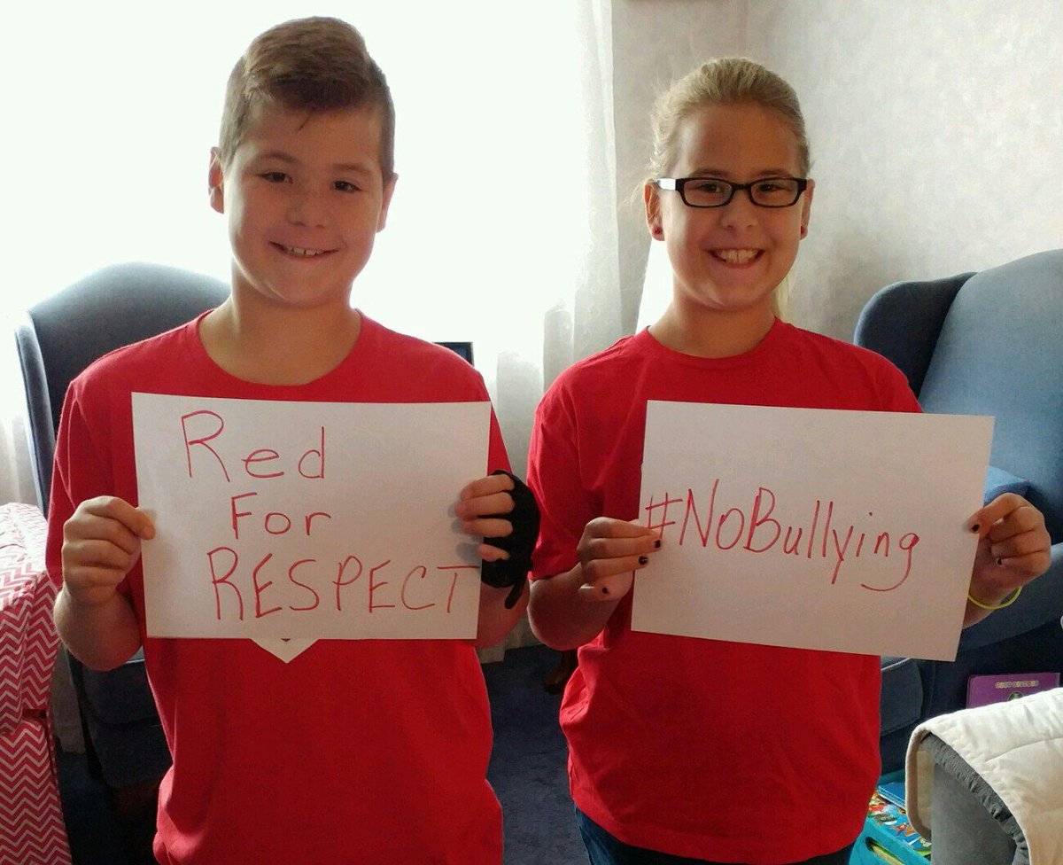 MrsTStaab's tweet photo. My kiddos showing #redforrespect #DontStart @BaltCoPS https://t.co/kyp5hMXoM7