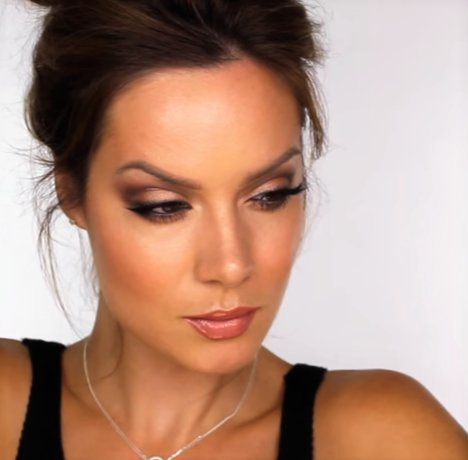 MyBeautyMatches's tweet photo. Incredible Hazelnut makeup tutorial by @showmemakeup, perfect for Autumn! Shop the look on https://t.co/J1LXtO3OiQ #mua #shonaghscott https://t.co/TvftfNYz2k