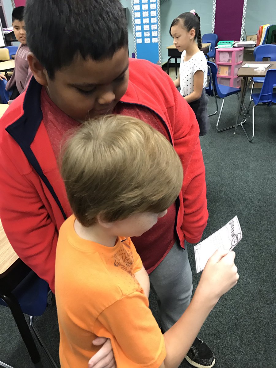 ChristaIsenburg's tweet image. Scavenger hunt for text clues to figure out today&apos;s theme 🕷@ParkwoodElem @GCCSchools #textclues #textdetectives  #ParkwoodPRIDE #BeGreater