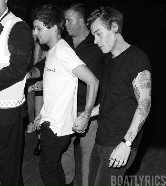 daamon_sal's tweet image. РТ РАДИ ЛАРРИ🌈

#ARIASONEDIRECTION