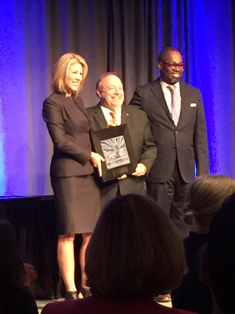 atopouzian's tweet image. Congrats Fred Hoffman @ClarkHillUpdate #awardwinner #economicdeveloper #auto