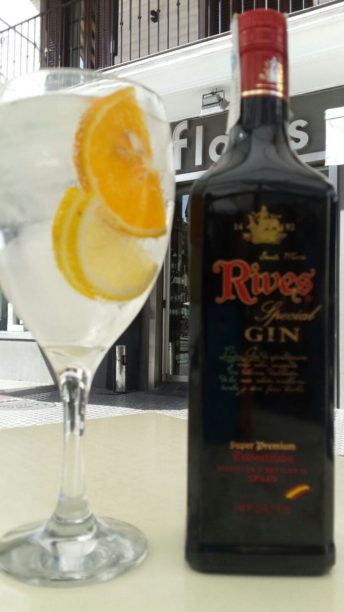 FloresGourmet's tweet photo. Se acerca el momento de disfrutar de Rives Negra en Flores.Mañana abrimos hasta las 02:00.Invitamos a la segunda Copa de Rives 
#SevillaHoy https://t.co/i3iHsqyL2m