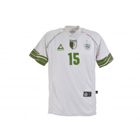 1bag1match's tweet photo. Maillot de foot du #Algerie -10% sur https://t.co/gmUeAnLLqU #Football #Maillots #AuthenticShirts https://t.co/WPAdV01AJC
