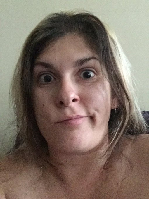 5 hours of sleep, and I'm all sorts of wound up. I'm fine, this is fine. I got this. https://t.co/fO<a href="/tag/torchit"class="tags"><span>#torchit</span></a>