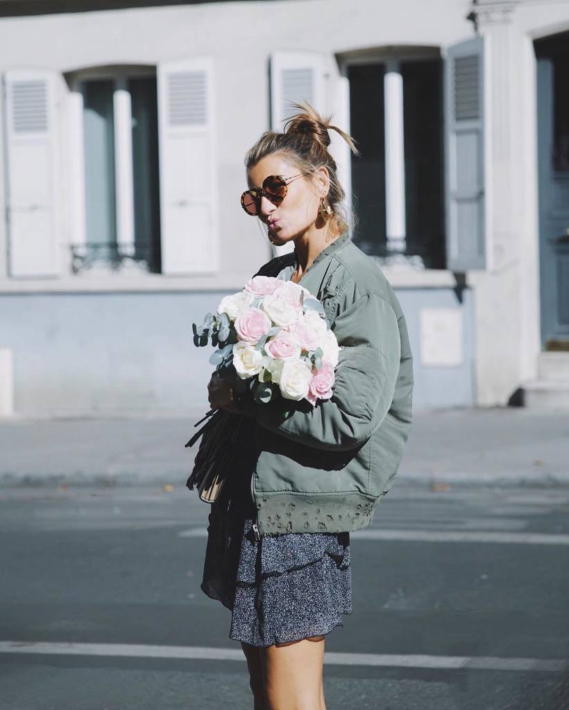 bartabacmode's tweet photo. There is always time for some flowers and to wear my fave bomber ever. 🌸 @iroparis #bartap… https://t.co/nAlLYGGEjK https://t.co/BAHM9o8vZz