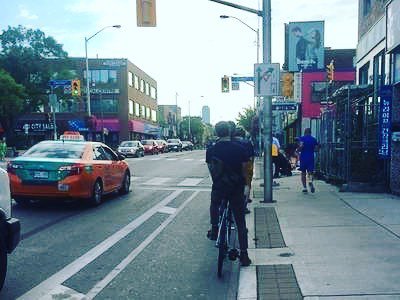 appbykca's tweet photo. Usa la bici, cada km son 250 gramos menos de CO2 a la atmósfera #bike #bici #enbici #enbic… https://t.co/c1Q2lxS9ET https://t.co/MHMXhbesJT